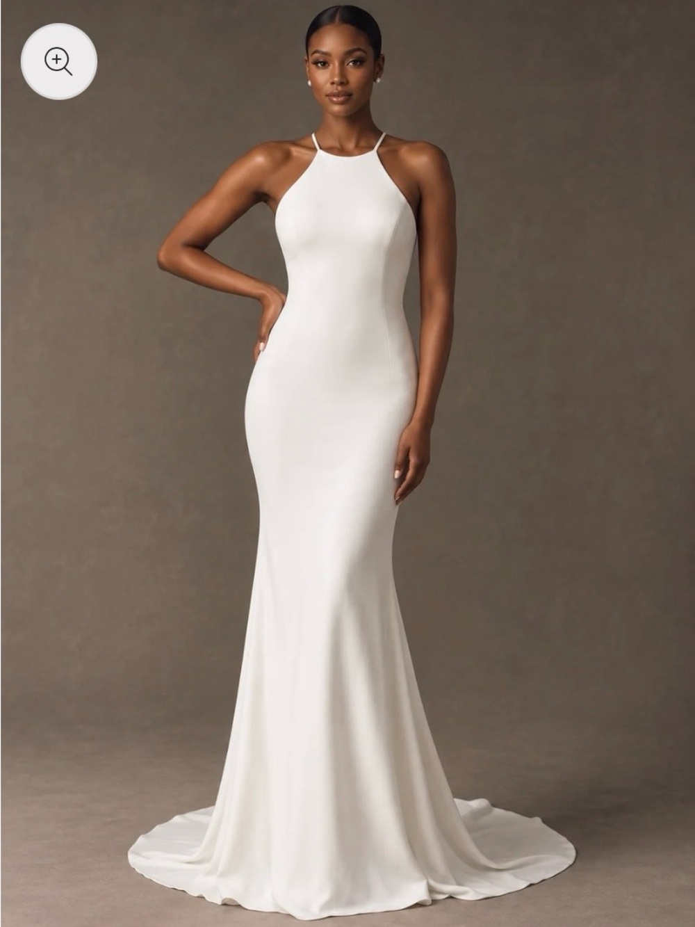Elegant White Halter-Neck Evening Dress
